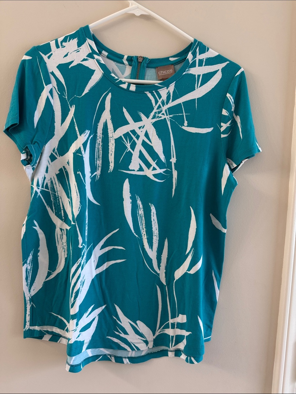 Chico's Teal & White Botanical-Print Short Sleeve Tee
